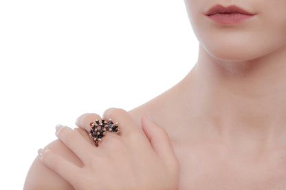 Anello Abbracci ottone brunito e pietra o perla da 4 mm